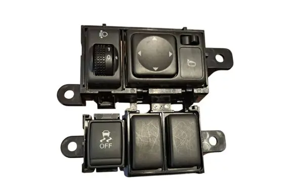 Nissan Juke I F15 Wing mirror switch P10020 B48600