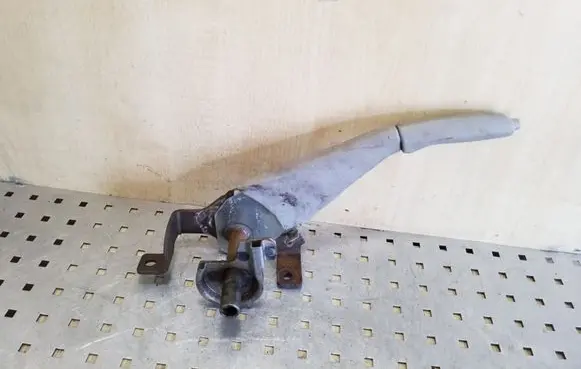 Mitsubishi Pajero Sport I Handbrake/parking brake lever assembly