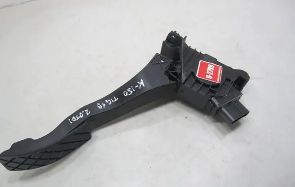 Volkswagen Tiguan Accelerator throttle pedal 5Q1723503J 24061912575 6PV01062113