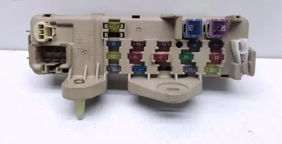 Mazda 626 Fuse module 4978 1H280060