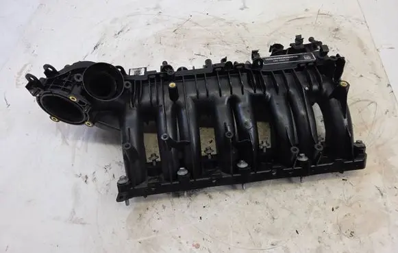 Jaguar XE Intake manifold G4D39424AC G4D318N968AA