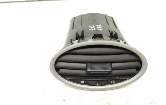 Ford Focus Dash center air vent grill 6N41A016PA 4M5XA043051AD 4M51A016L21BC