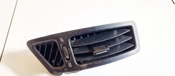 KIA Ceed Dash center air vent grill 974901h000 97490-1h000