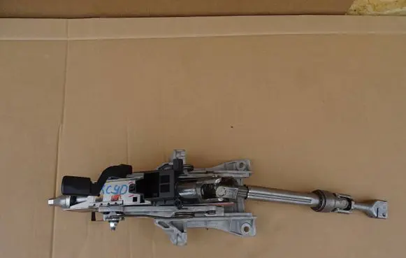 Volvo XC90 Steering wheel axle 32315846