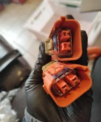 Positive cable (battery)