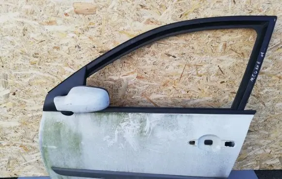 Renault Megane II Front door