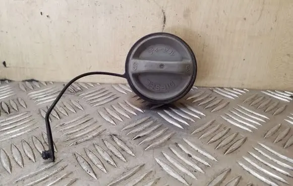 Toyota Corolla E120 E130 Fuel tank filler cap 