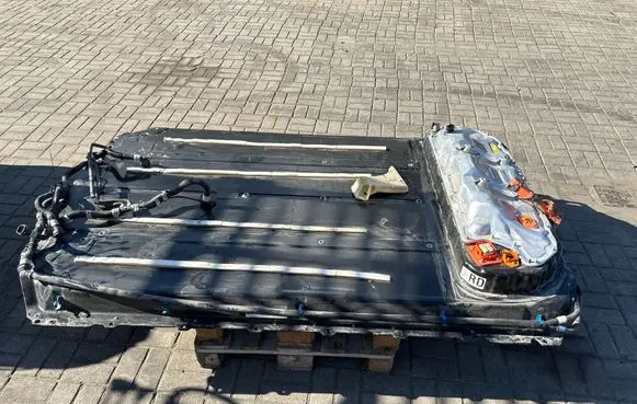 Tesla Model 3 Hybrid / electric car battery 110442900N