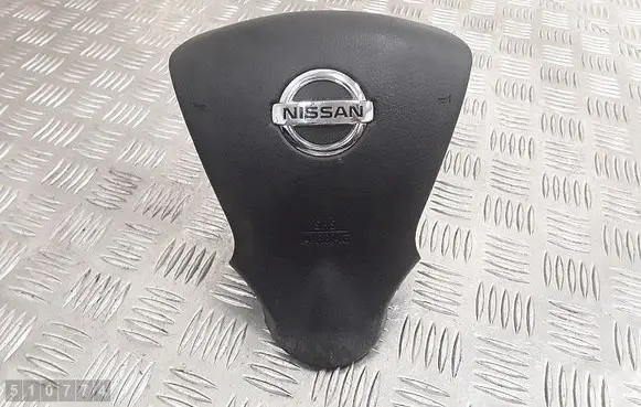 Steering wheel airbag