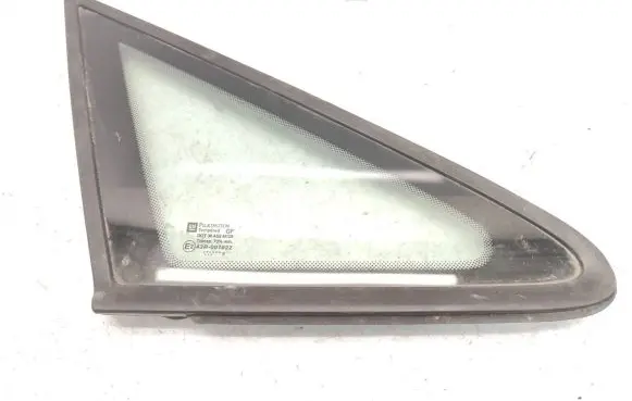Opel Zafira A Front triangle window/glass 43R007022 M129 AS2