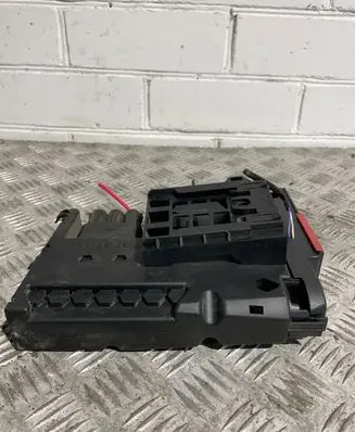 Mercedes-Benz C W204 Fuse module A2075400340 371407092562