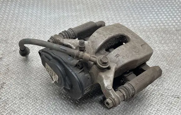 Nissan Qashqai J12 Rear brake caliper 440006RA0B