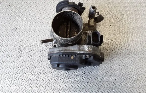 Audi A3 S3 8L Throttle valve 06A133064M