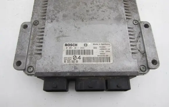 Citroen C8 Engine control unit/module 0281011363