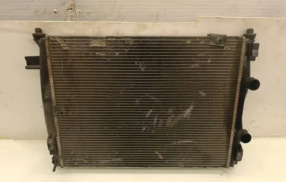 Nissan Qashqai+2 Coolant radiator 