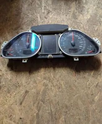 Audi A6 S6 C6 4F Speedometer (instrument cluster) 5550007301