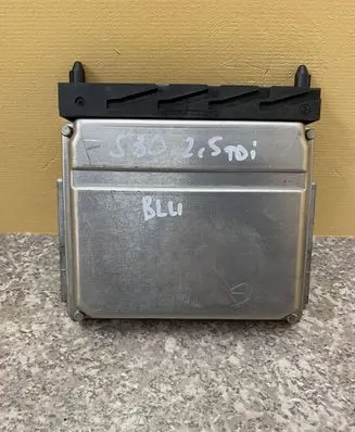 Volvo S80 Engine control unit/module 09470429