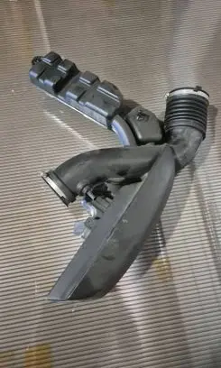 Dodge Durango III Intake resonator 68251622AD