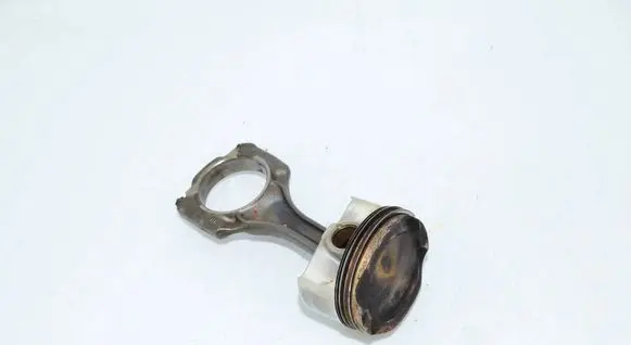 BMW X5 F15 Piston with connecting rod 8607933 11258607933 11247843237
