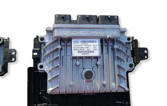 Citroen C5 Engine control unit/module 9666000180 9663548180 R0413C021A