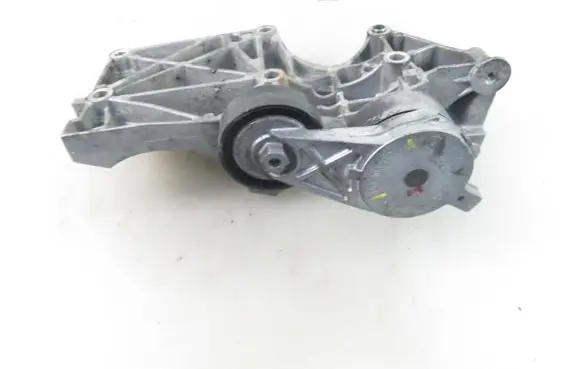 Volkswagen Touran I Generator/alternator bracket 03G903315A 03G903143A