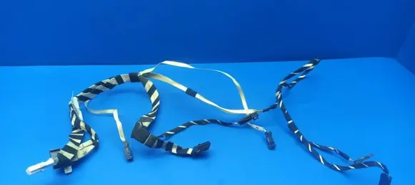 Rear door wiring loom