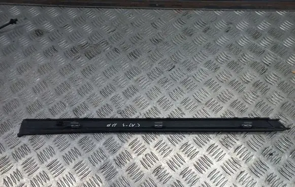 Porsche Cayenne (92A) Side skirt front trim 7P5853540