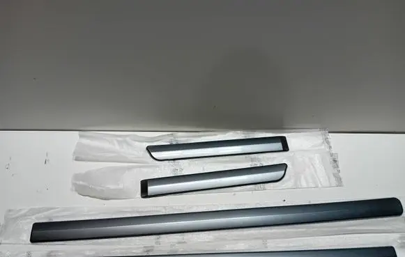 Mitsubishi ASX Front door trim (molding) M314431 LISTWA LISTWY DRZWI GRAFIT