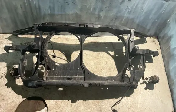 Volkswagen PASSAT B5.5 Radiator support slam panel 3B0805594