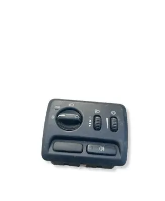 Volvo V70 Light switch 30739313