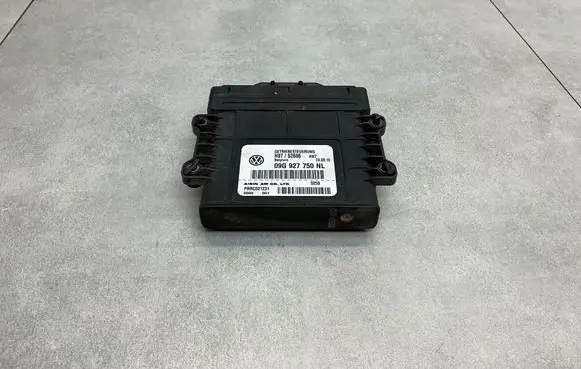Audi Q3 8U Gearbox control unit/module 09G927750NL
