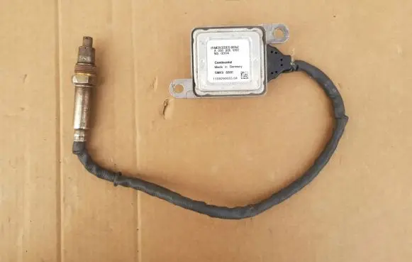 Mercedes-Benz E W212 Lambda probe sensor A0009055100