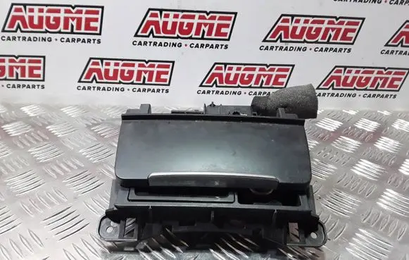Car ashtray