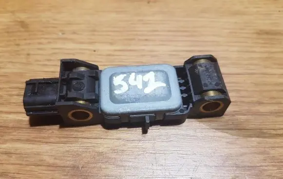 Nissan Primera Airbag deployment crash/impact sensor 98830AV600