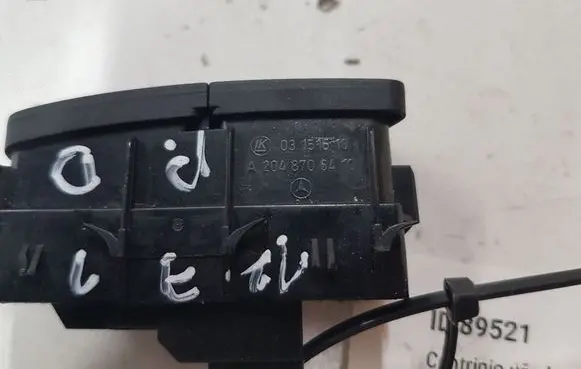 Mercedes-Benz C W204 Central locking switch button 03154610 2048706410