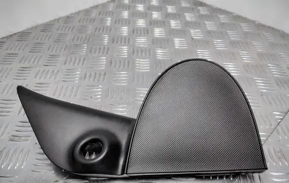 Peugeot 107 Plastic wing mirror trim cover 674910H010