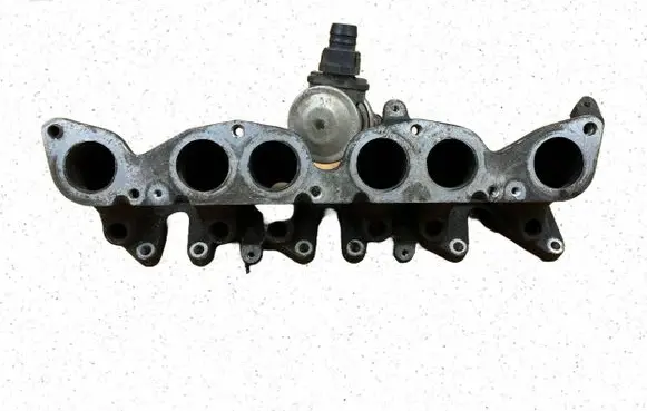 Volkswagen Golf III Intake manifold 021133206