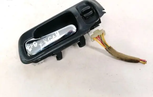 Honda CR-V Rear door interior handle