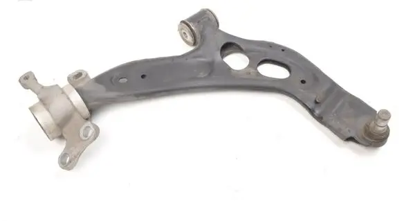 BMW 1 F40 Front control arm 8831646