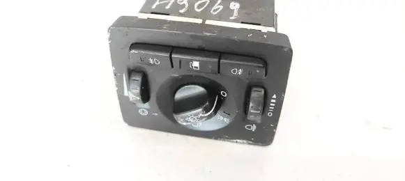 Volvo V50 Light switch 30669736 19206