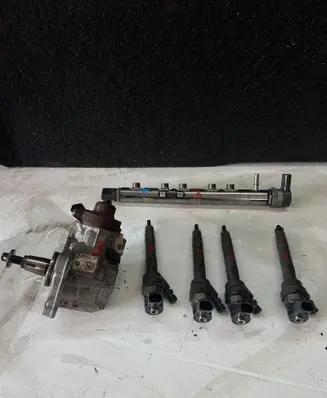 BMW 3 F30 F35 F31 Fuel injection system set 7810702 0445010517
