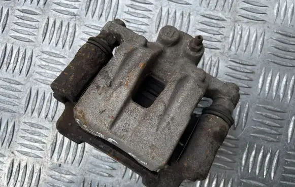 Hyundai ix35 Rear brake caliper