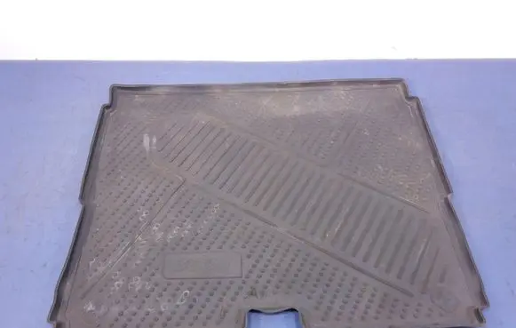 Peugeot 3008 I Front floor carpet liner 