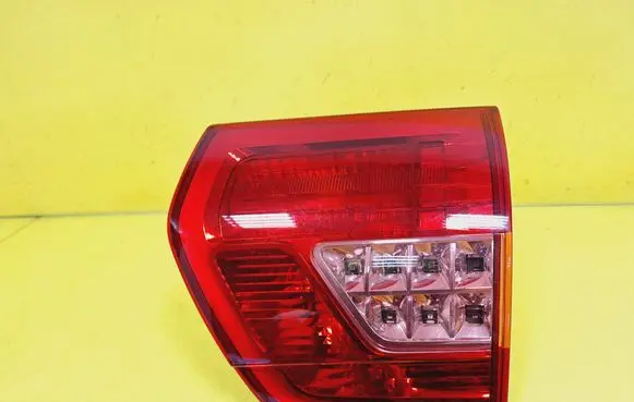 Citroen C5 Tailgate rear/tail lights 967181130-00
