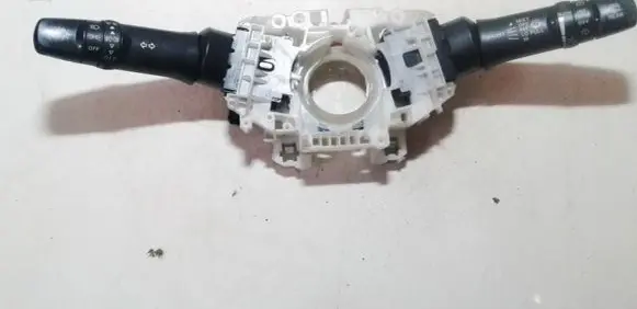 Mitsubishi Lancer X Wiper turn signal indicator stalk/switch 8600A099