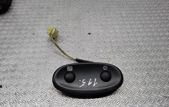 Toyota Yaris Cruise control switch 