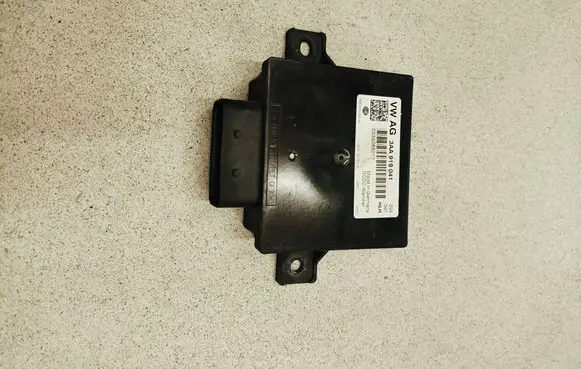 Volkswagen PASSAT B7 Power management control unit 3AA919041 0338068017 8ES01045240