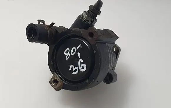 Renault Clio II Power steering pump 7700840105 7700840160 26146332