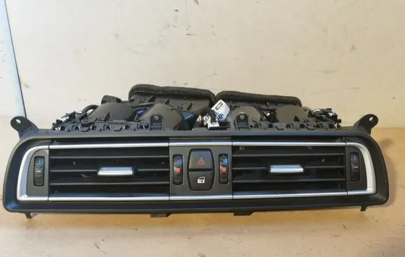 BMW 7 F01 F02 F03 F04 Dash center air vent grill 9115860