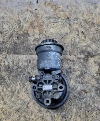 Toyota Avensis T250 Power steering pump
